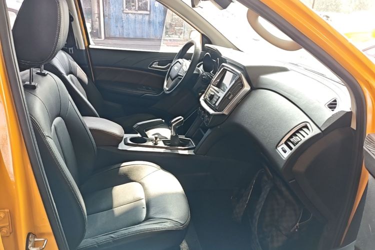 Used JMC Yuhu EV 2022 4x2 LX JX1032PSEF5BEV Right Front Seat