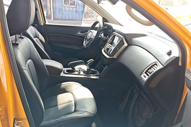 Used JMC Yuhu EV 2022 4x2 LX JX5032XXYPSE5BEV Right Front Seat