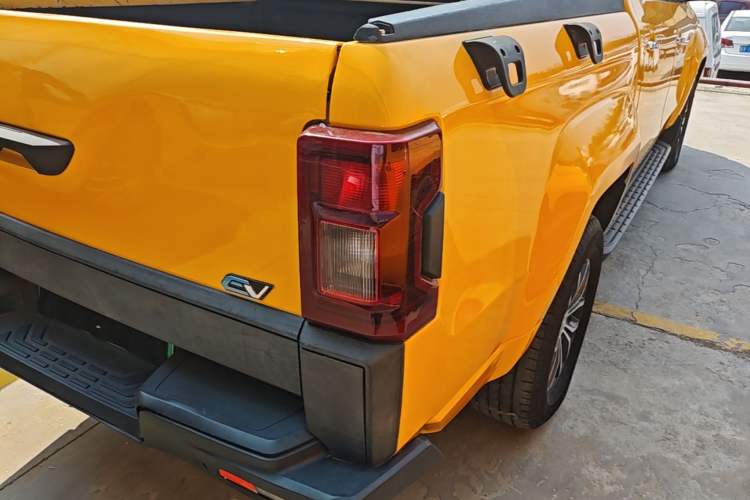 Used JMC Yuhu EV 2022 4x2 LX JX1032PSEF5BEV Right Rear Taillight