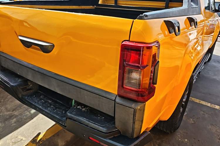 Used JMC Yuhu EV 2022 4x2 LX JX1032PSEF5BEV Right Rear Taillight