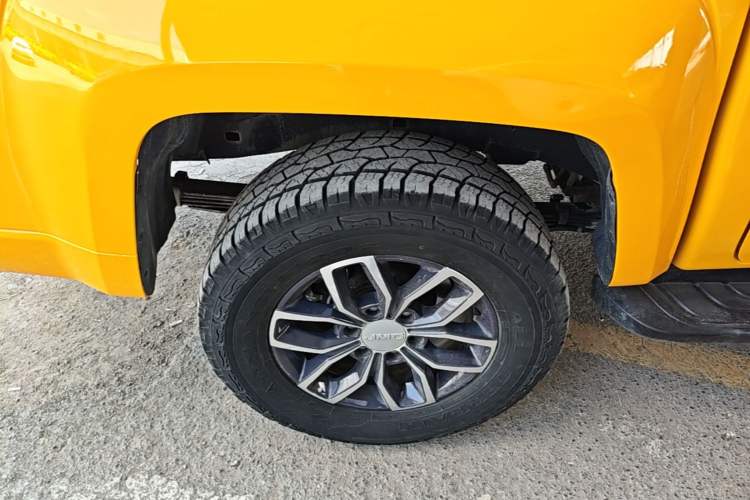 Used JMC Yuhu EV 2022 4x2 LX JX1032PSEF5BEV Right Rear Wheel Hub