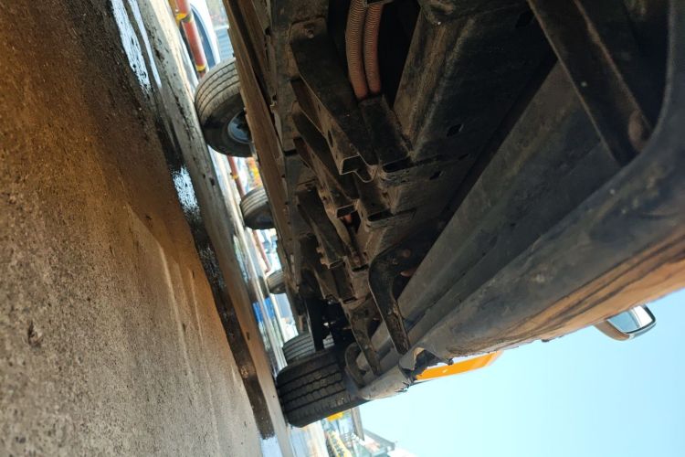 Used JMC Yuhu EV 2022 4x2 LX JX1032PSEF5BEV Right Side Sill