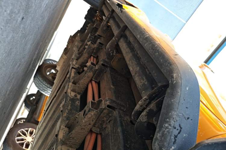 Used JMC Yuhu EV 2022 4x2 LX JX1032PSEF5BEV Right Side Sill