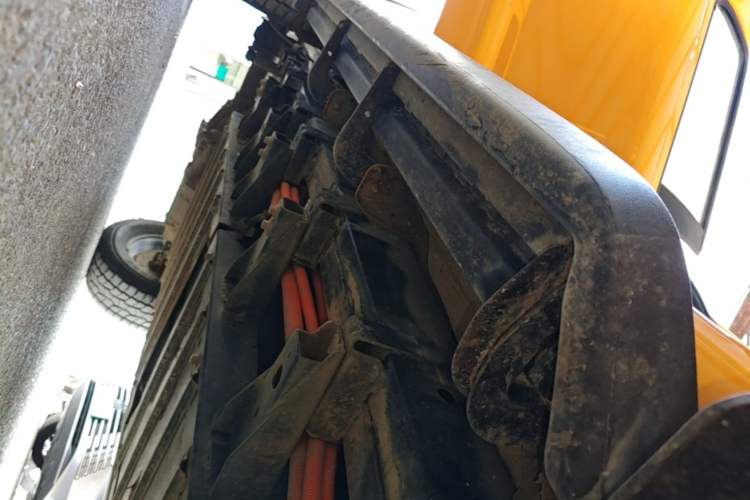 Used JMC Yuhu EV 2022 4x2 LX JX1032PSEF5BEV Right Side Sill