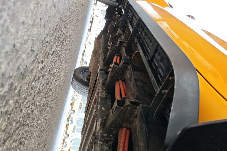 Used JMC Yuhu EV 2022 4x2 LX JX1032PSEF5BEV Right Side Sill