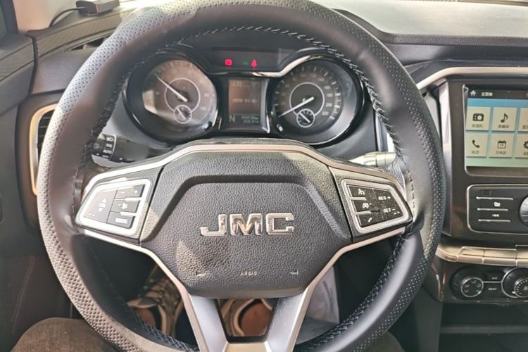 Used JMC Yuhu EV 2022 4x2 LX JX5032XXYPSE5BEV Steering Wheel