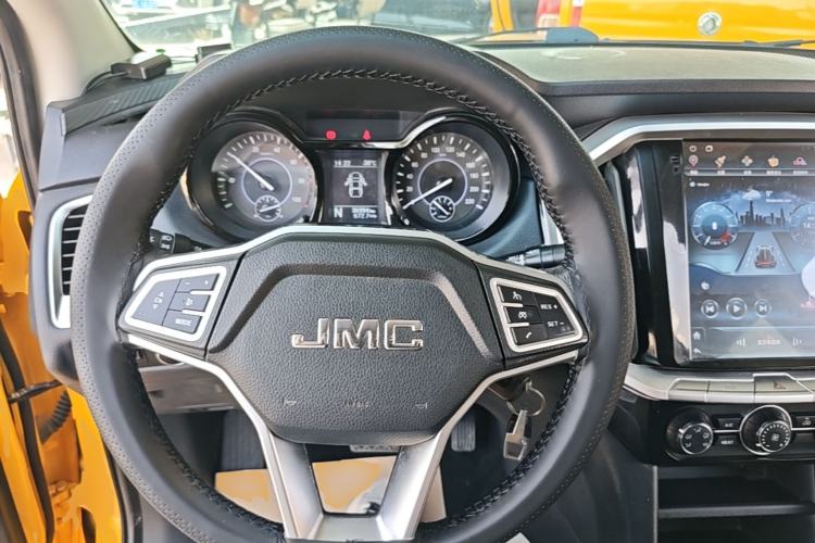 Used JMC Yuhu EV 2022 4x2 LX JX5032XXYPSE5BEV Steering Wheel