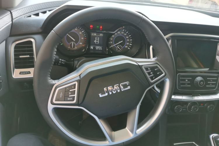 Used JMC Yuhu EV 2022 4x2 LX JX6510PA5BEV Steering Wheel