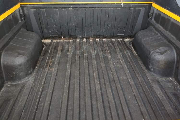 Used JMC Yuhu EV 2022 4x2 LX JX1032PSEF5BEV Trunk