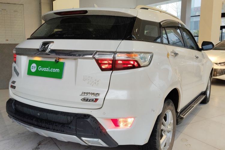 Used JMC Yusheng S330 2016 1.5L GTDi Automatic Two-Wheel Drive Comfort Edition Rear Right 45 Deg