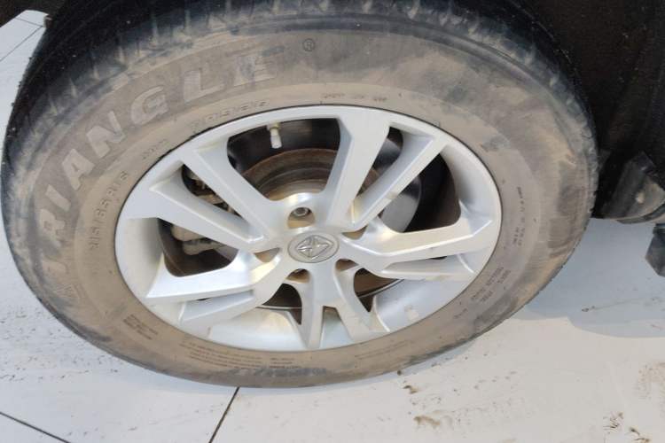 Used JMC Yusheng S330 2016 1.5L GTDi Automatic Two-Wheel Drive Comfort Edition Right Rear Wheel Hub