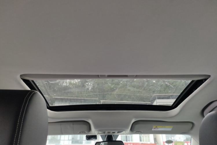 Used JMC Yusheng S330 2016 1.5L GTDi Automatic Two-Wheel Drive Fashion Edition Headliner