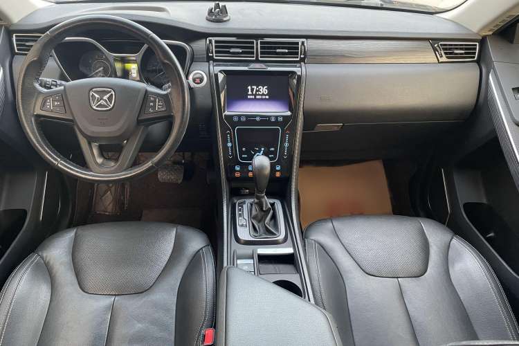 Used JMC Yusheng S330 2016 1.5L GTDi Automatic Two-Wheel Drive Flagship Edition Interior 1