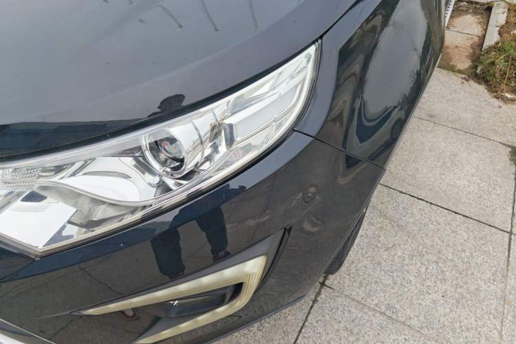 Used JMC Yusheng S330 2016 1.5L GTDi Automatic Two-Wheel Drive Prestige Edition Left Front Headlight