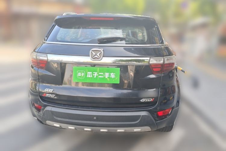 Used JMC Yusheng S330 2016 1.5L GTDi Automatic Two-Wheel Drive Prestige Edition Rear