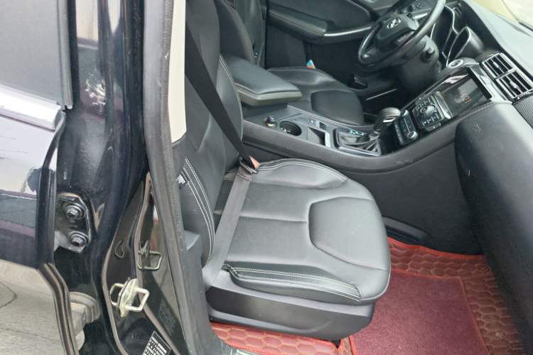 Used JMC Yusheng S330 2016 1.5L GTDi Automatic Two-Wheel Drive Prestige Edition Right Front Seat
