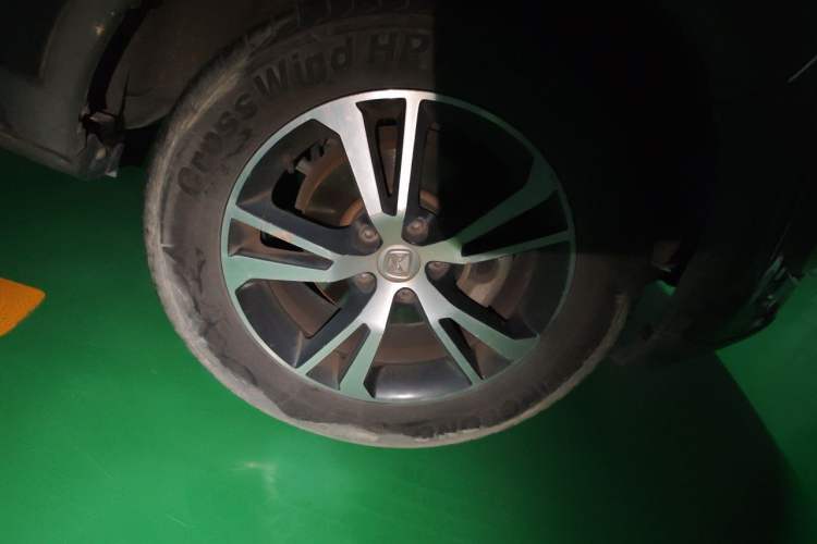 Used JMC Yusheng S330 2016 1.5L GTDi Automatic Two-Wheel Drive Prestige Edition Right Front Wheel Hub