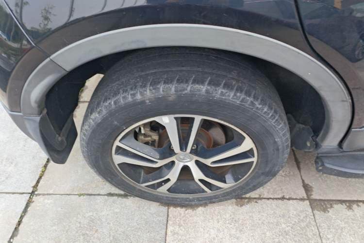 Used JMC Yusheng S330 2016 1.5L GTDi Automatic Two-Wheel Drive Prestige Edition Right Rear Wheel Hub
