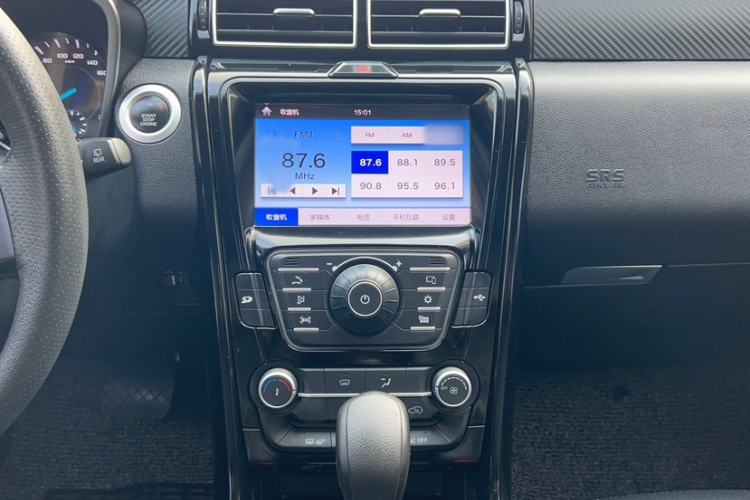 Used JMC Yusheng S330 2016 1.5L GTDi Automatic Two-Wheel Drive Prestige Edition Audio And AC Panel