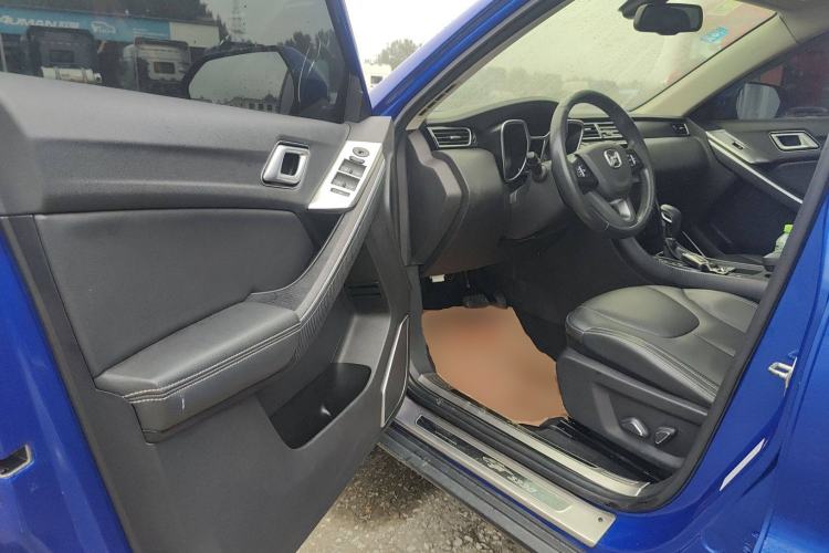 Used JMC Yusheng S330 2016 1.5L GTDi Automatic Two-Wheel Drive Flagship Edition Driver Seat