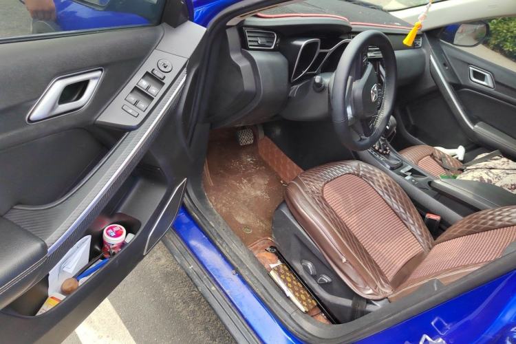 Used JMC Yusheng S330 2016 1.5L GTDi Automatic Two-Wheel Drive Prestige Edition Driver Seat