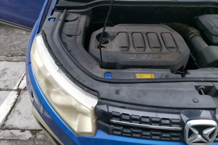 Used JMC Yusheng S330 2016 1.5L GTDi Automatic Two-Wheel Drive Flagship Edition Engine Bay Right