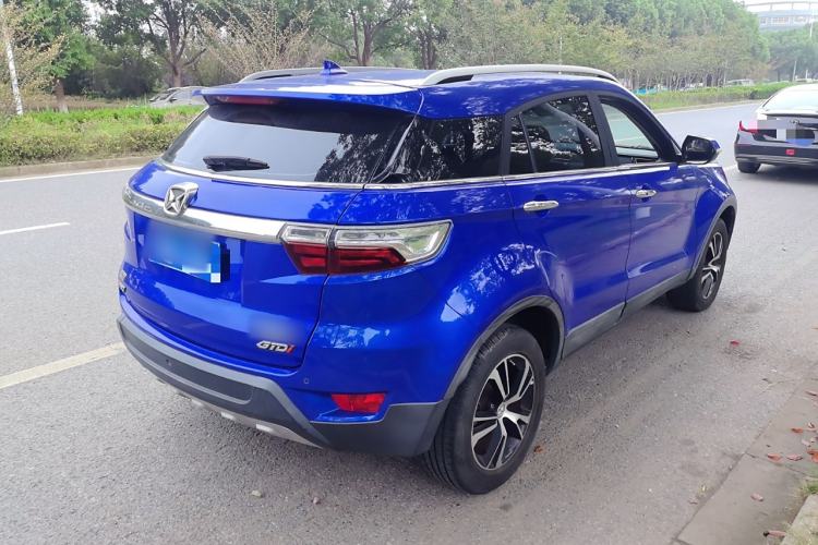 Used JMC Yusheng S330 2016 1.5L GTDi Automatic Two-Wheel Drive Fashion Edition Exterior 4