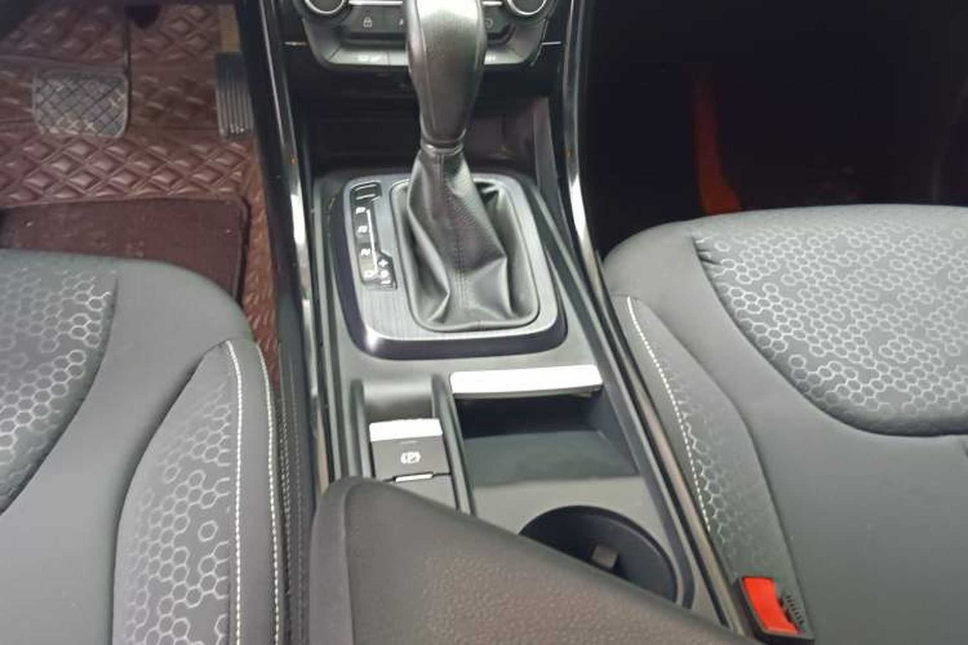 Used JMC Yusheng S330 2016 1.5L GTDi Automatic Two-Wheel Drive Comfort Edition Gear Lever