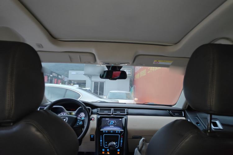 Used JMC Yusheng S330 2016 1.5L GTDi Automatic Two-Wheel Drive Flagship Edition Headliner