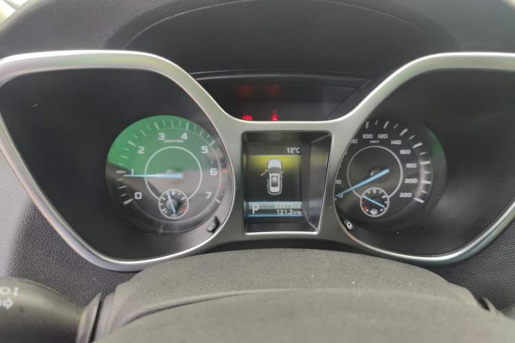 Used JMC Yusheng S330 2016 1.5L GTDi Automatic Two-Wheel Drive Flagship Edition Instrument Cluster