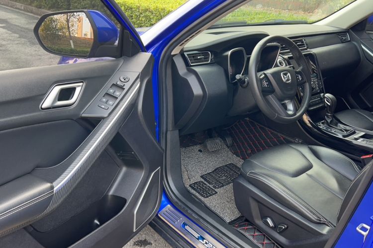 Used JMC Yusheng S330 2016 1.5L GTDi Automatic Two-Wheel Drive Prestige Edition Interior 1