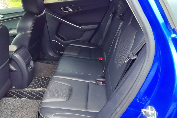 Used JMC Yusheng S330 2016 1.5L GTDi Automatic Two-Wheel Drive Fashion Edition Interior 2