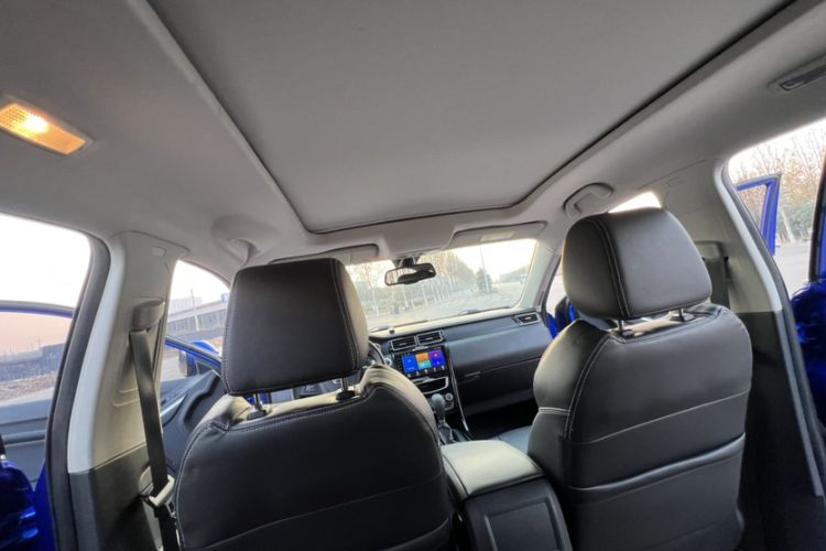 Used JMC Yusheng S330 2016 1.5L GTDi Automatic Two-Wheel Drive Prestige Edition Interior 2