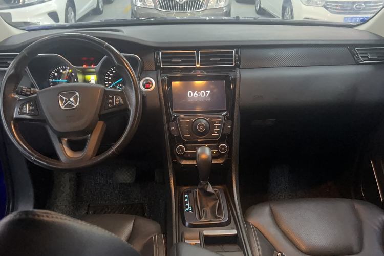 Used JMC Yusheng S330 2016 1.5L GTDi Automatic Two-Wheel Drive Prestige Edition Interior 3