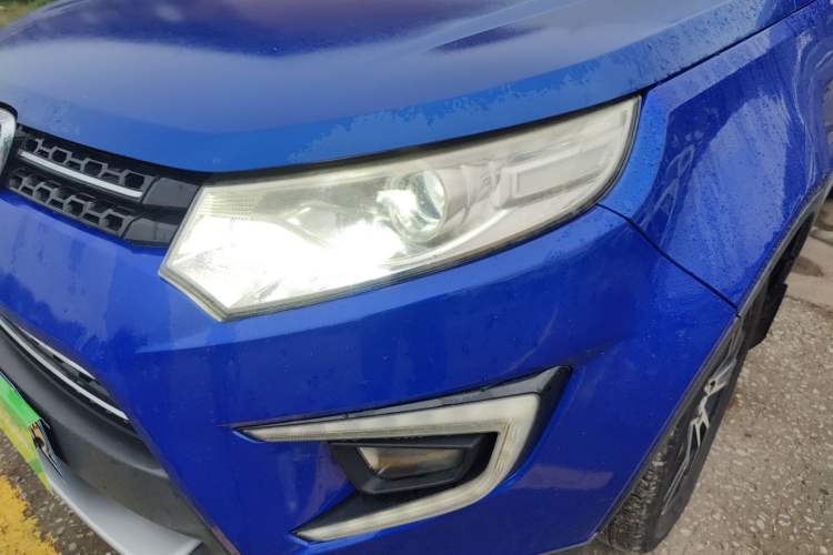 Used JMC Yusheng S330 2016 1.5L GTDi Automatic Two-Wheel Drive Flagship Edition Left Front Headlight
