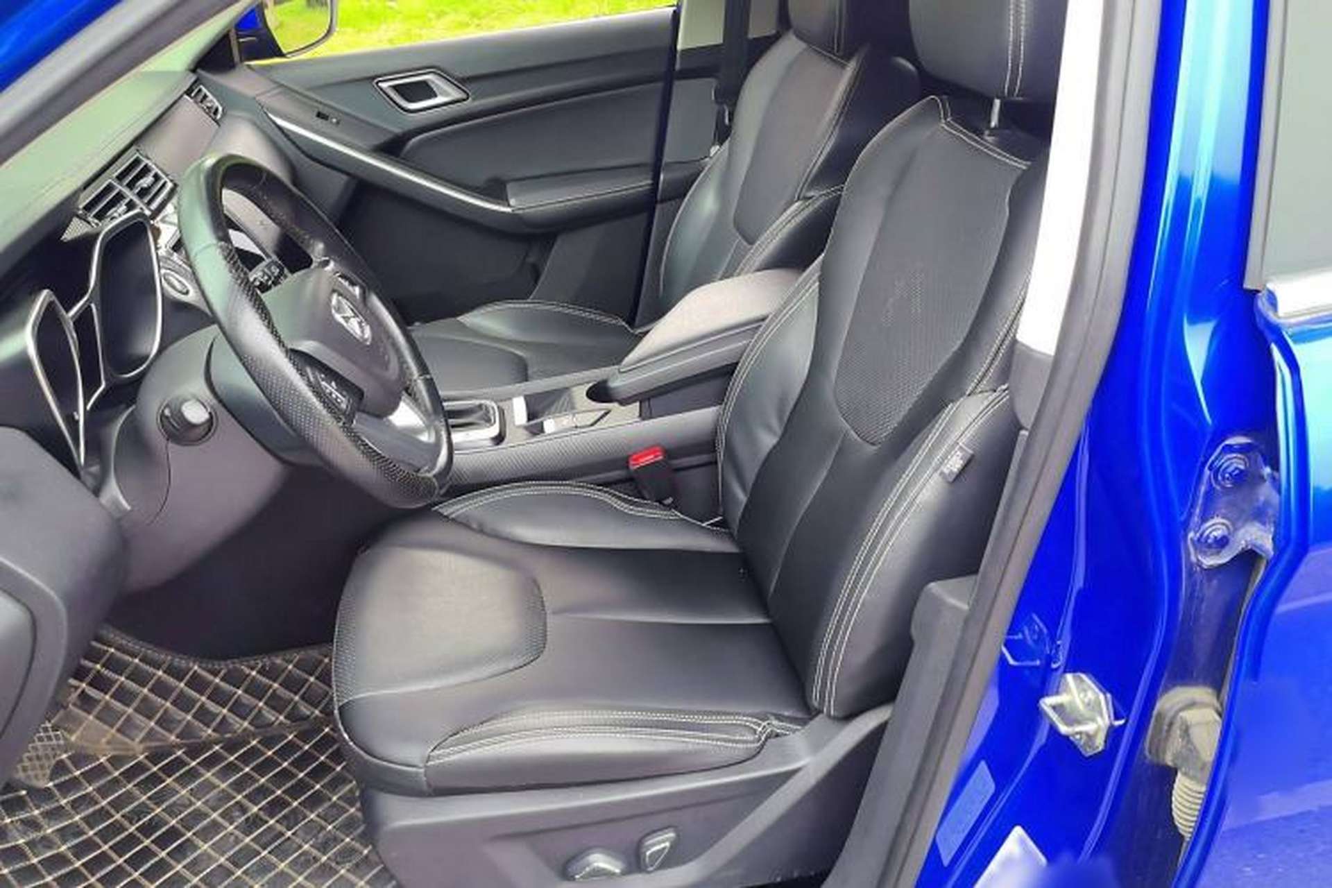 Used JMC Yusheng S330 2016 1.5L GTDi Automatic Two-Wheel Drive Fashion Edition Left Front Seat