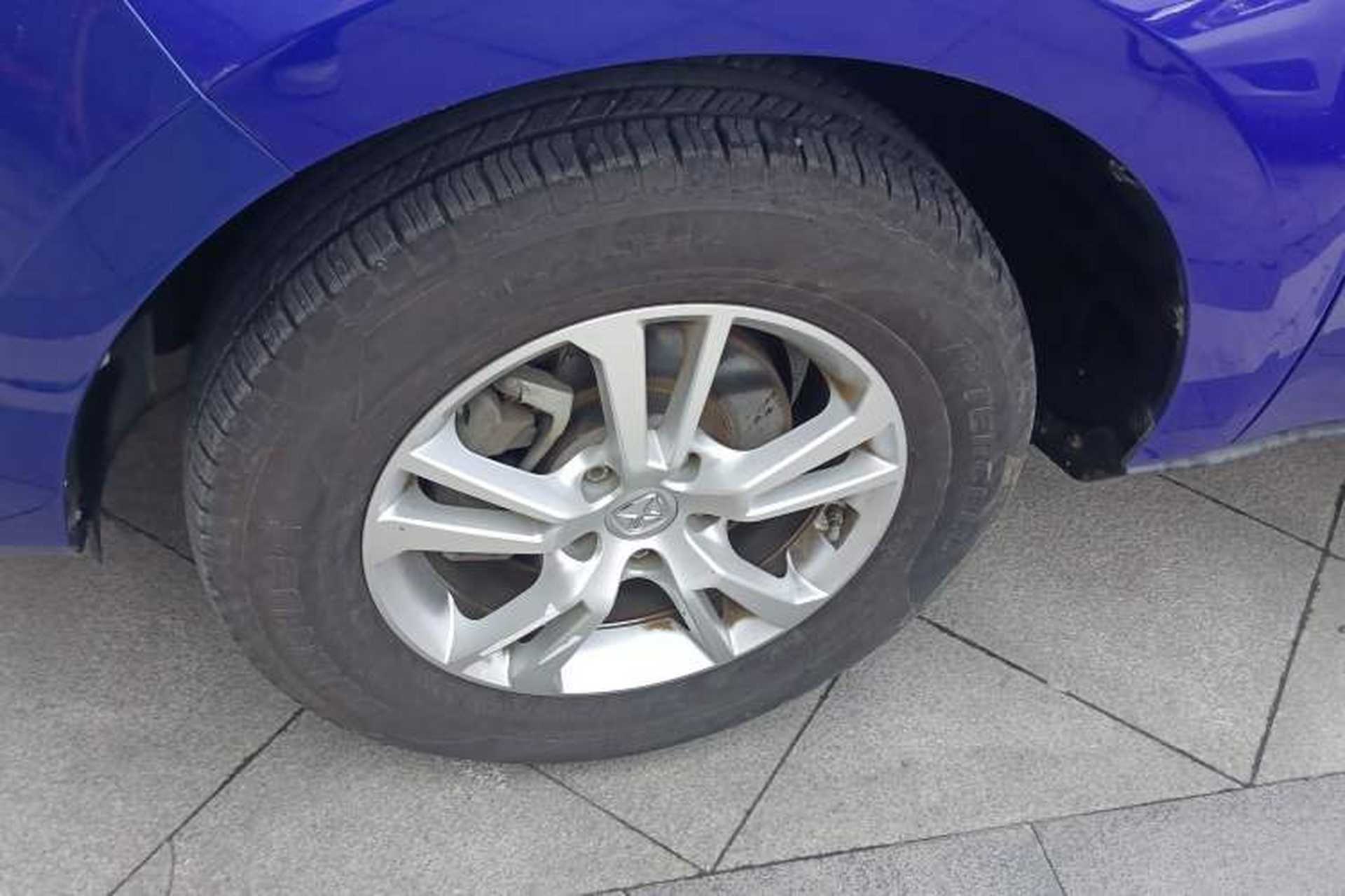 Used JMC Yusheng S330 2016 1.5L GTDi Automatic Two-Wheel Drive Comfort Edition Left Front Wheel Hub