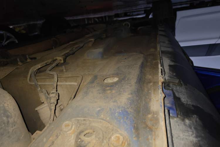 Used JMC Yusheng S330 2016 1.5L GTDi Automatic Two-Wheel Drive Flagship Edition Left Side Sill