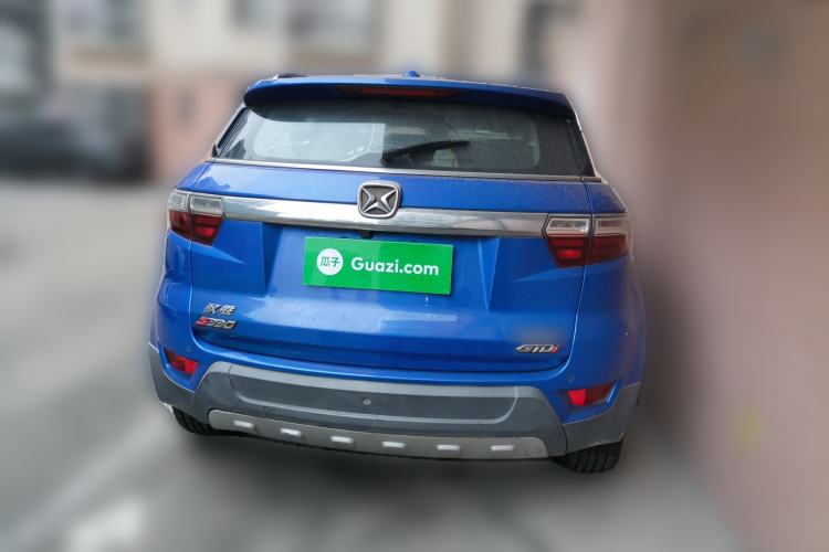 Used JMC Yusheng S330 2016 1.5L GTDi Automatic Two-Wheel Drive Flagship Edition Rear