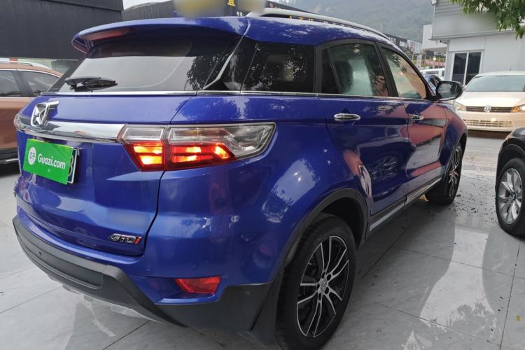 Used JMC Yusheng S330 2016 1.5L GTDi Automatic Two-Wheel Drive Flagship Edition Rear Right 45 Deg