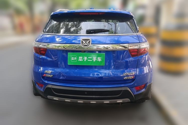 Used JMC Yusheng S330 2016 1.5L GTDi Automatic Two-Wheel Drive Prestige Edition Rear