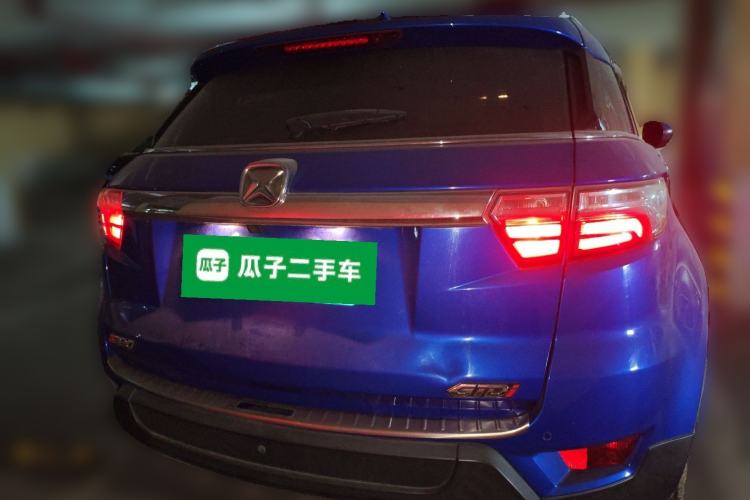Used JMC Yusheng S330 2016 1.5L GTDi Automatic Two-Wheel Drive Fashion Edition Rear
