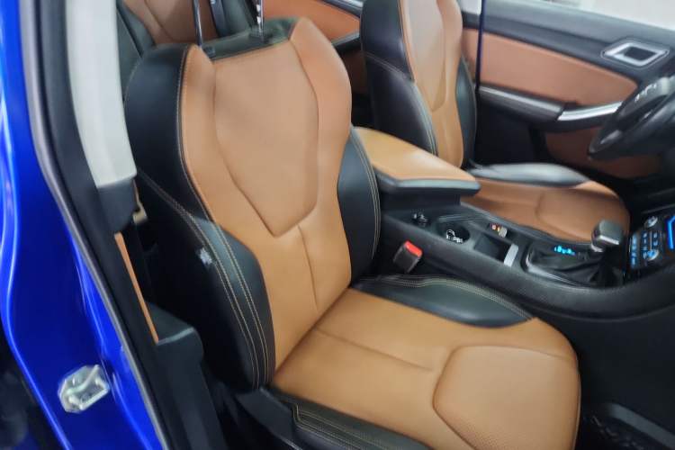 Used JMC Yusheng S330 2016 1.5L GTDi Automatic Two-Wheel Drive Prestige Edition Right Front Seat