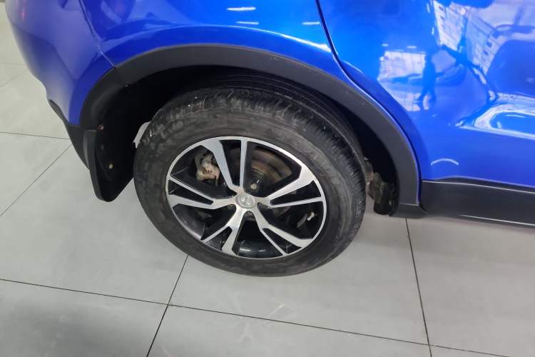 Used JMC Yusheng S330 2016 1.5L GTDi Automatic Two-Wheel Drive Prestige Edition Right Rear Wheel Hub