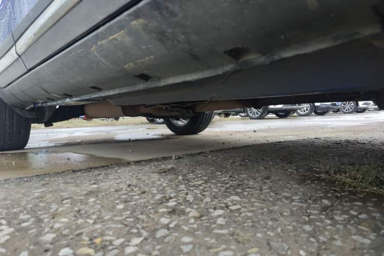 Used JMC Yusheng S330 2016 1.5L GTDi Automatic Two-Wheel Drive Flagship Edition Right Side Sill