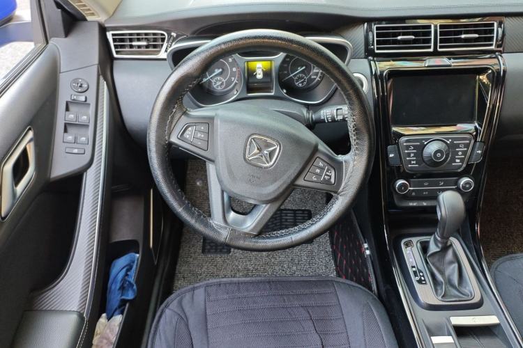 Used JMC Yusheng S330 2016 1.5L GTDi Automatic Two-Wheel Drive Prestige Edition Steering Wheel