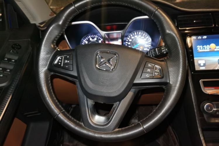Used JMC Yusheng S330 2016 1.5L GTDi Automatic Two-Wheel Drive Prestige Edition Steering Wheel