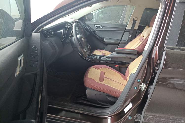 Used JMC Yusheng S330 2016 1.5L GTDi Automatic Two-Wheel Drive Comfort Edition Driver Seat