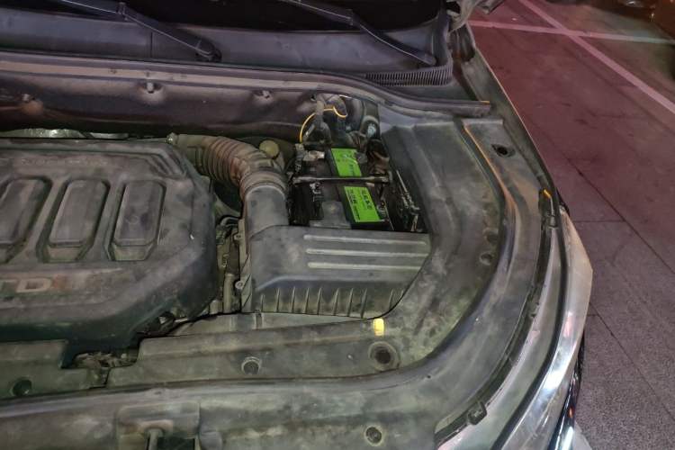 Used JMC Yusheng S330 2016 1.5L GTDi Automatic Two-Wheel Drive Prestige Edition Engine Bay Left