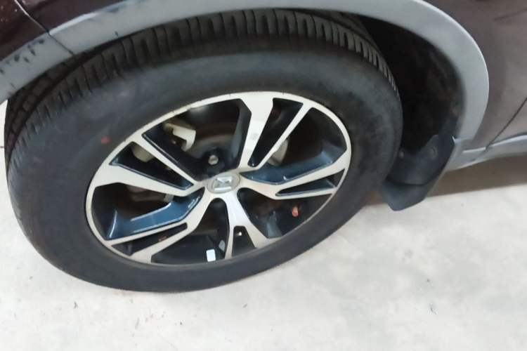 Used JMC Yusheng S330 2016 1.5L GTDi Automatic Two-Wheel Drive Prestige Edition Exterior 1